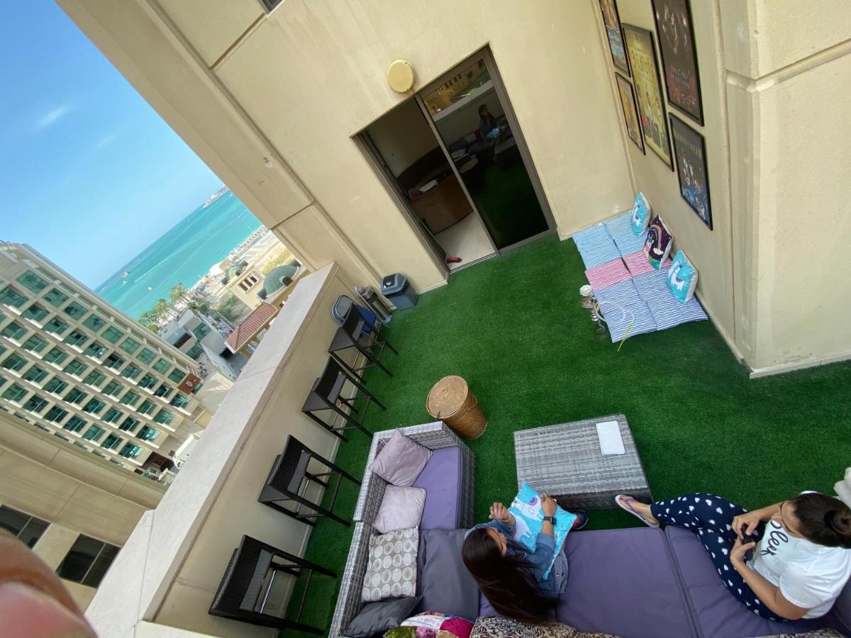 דובאי Bollywood Beach Hostel מראה חיצוני תמונה