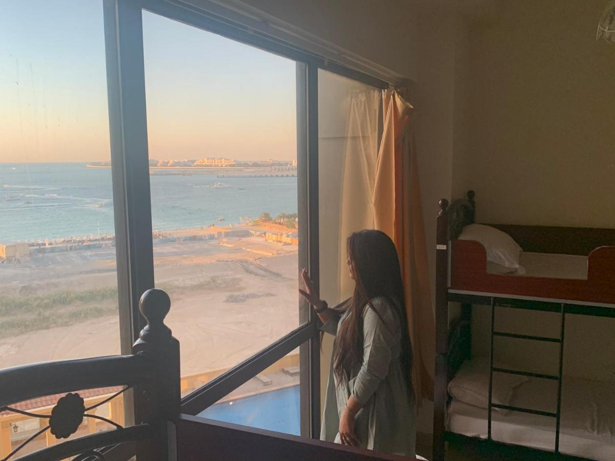 דובאי Bollywood Beach Hostel מראה חיצוני תמונה